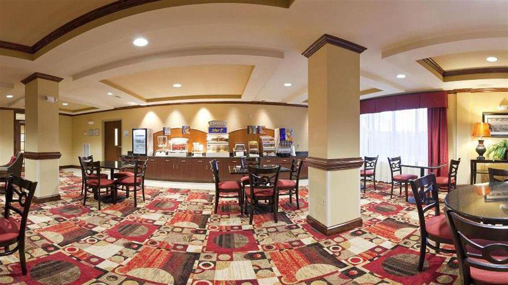 Holiday Inn Express Hotel & Suites Talladega By Ihg Exteriér fotografie