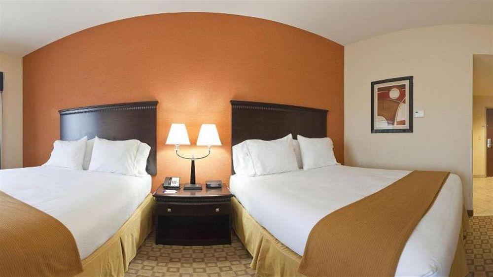 Holiday Inn Express Hotel & Suites Talladega By Ihg Exteriér fotografie