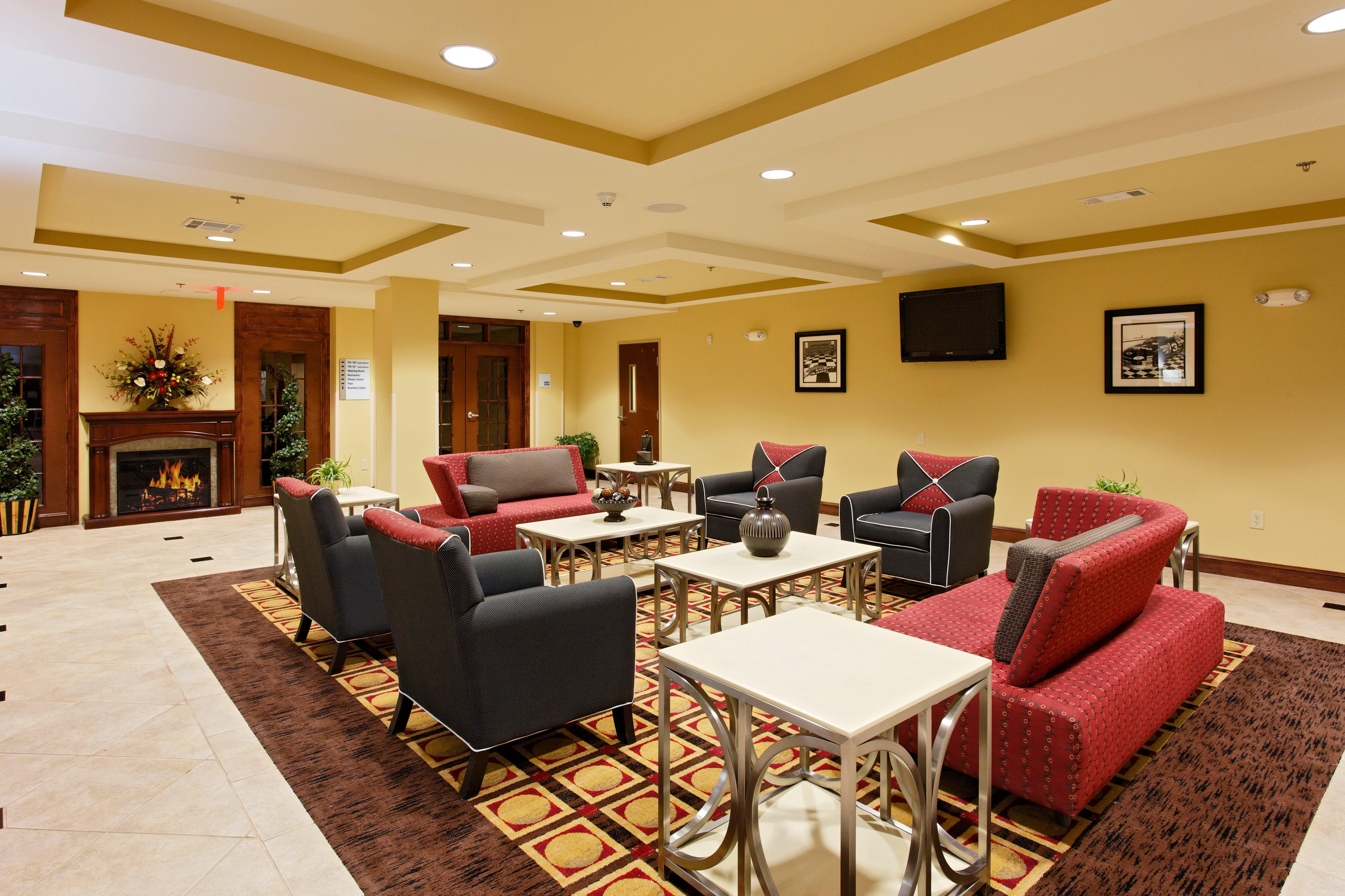 Holiday Inn Express Hotel & Suites Talladega By Ihg Exteriér fotografie