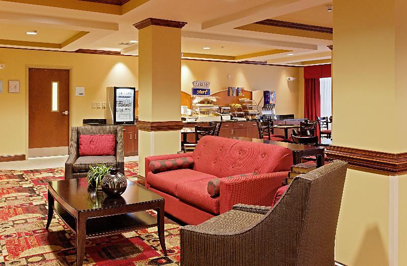 Holiday Inn Express Hotel & Suites Talladega By Ihg Exteriér fotografie